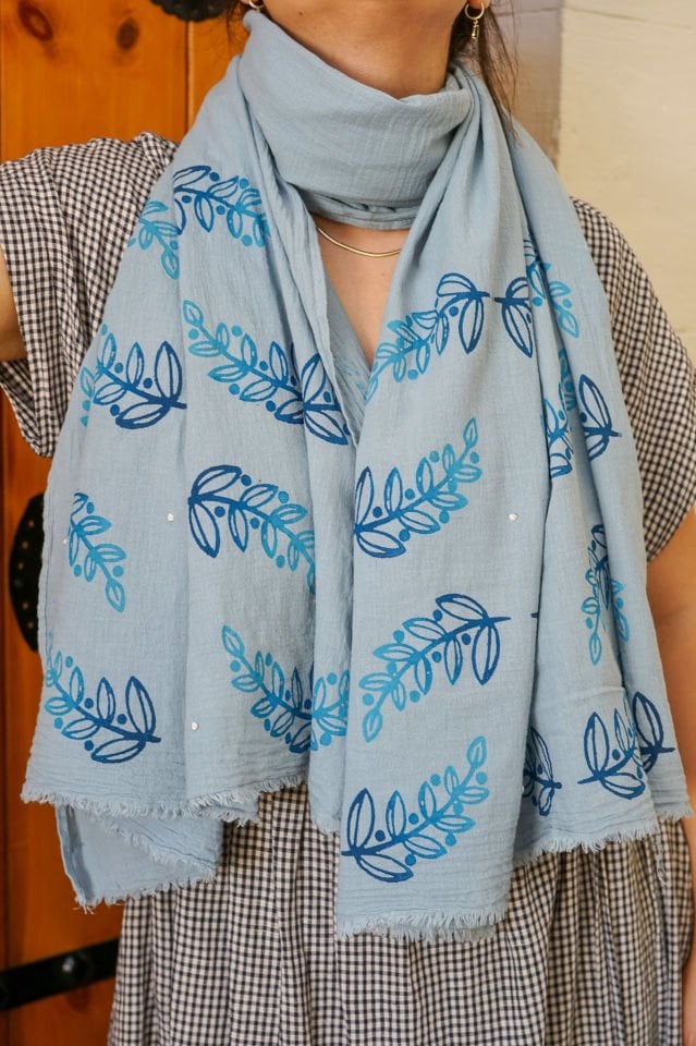 Mavi Yapraklar - Organik Pamuk Şal - 75x185 cm.