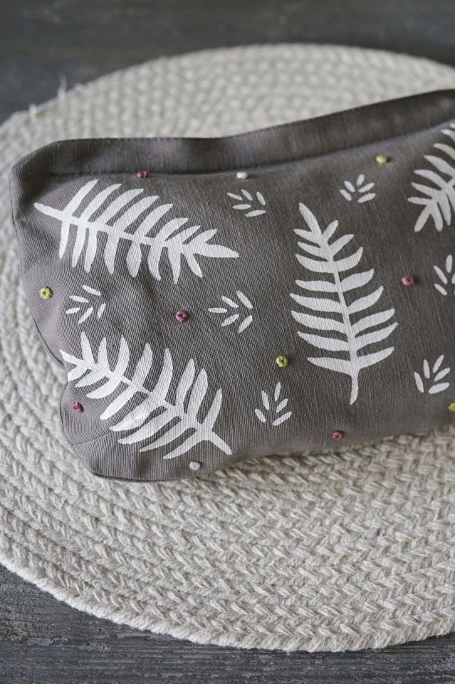 Gri Eğrelti Otları Desenli Makyaj Çantası