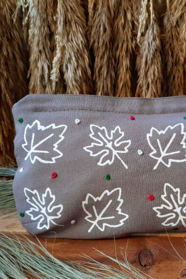 Çınar Yaprakları Desenli Makyaj Çantası