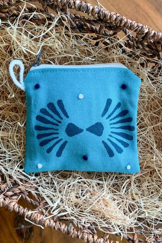 Tavus Kuşu Desenli İsim İşlemeli Mini Cüzdan