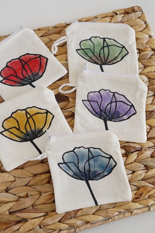 Gelincikler  Desenli İsim İşlemeli Mini Cüzdan