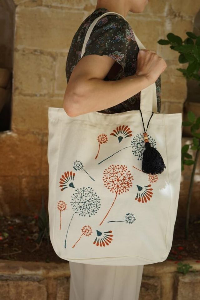 Karahindiba Desenli Keten Çanta