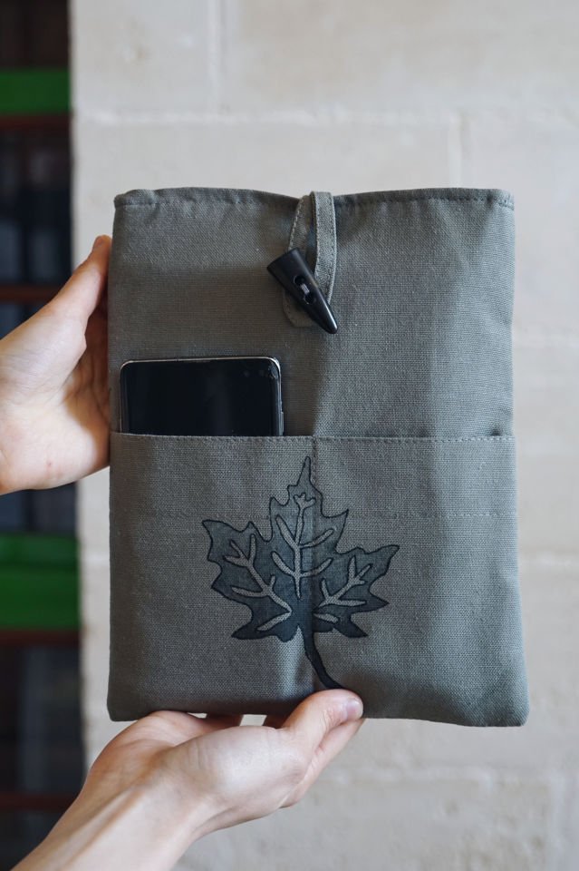 Gri Çınar Desenli Kitap Kılıfı & Organizer