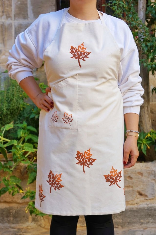 Çınar Yaprakları Desenli Amerikan Bezi Kumaş Önlük